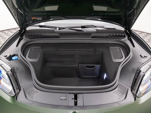 New 2025 Porsche Macan 4S Electric image 30