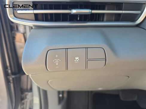 New 2025 Hyundai Elantra SEL image 12