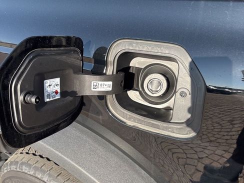 Used 2024 Ford Bronco Big Bend image 37