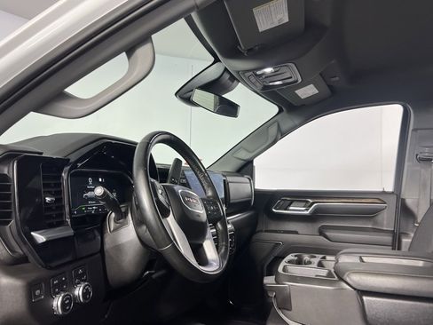 Used 2023 GMC Sierra 1500 SLE image 23