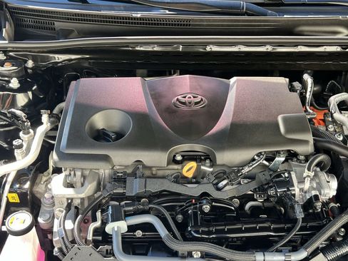 Used 2025 Toyota Camry LE FWD image 29