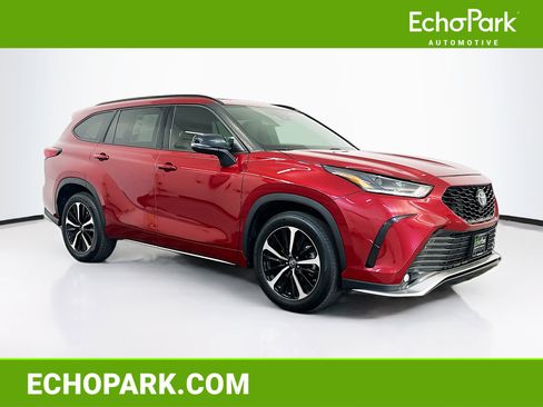 Used 2022 Toyota Highlander XSE image 1