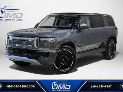 Used 2025 Rivian R1S Adventure