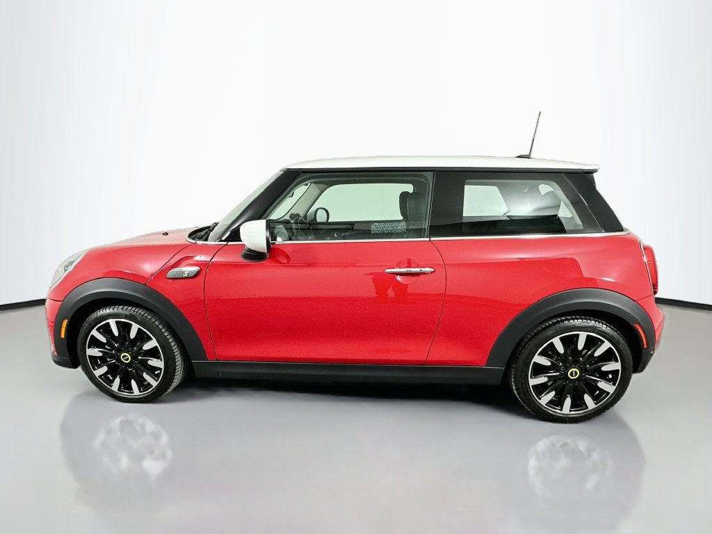 Used 2024 MINI Cooper SE FWD image 8