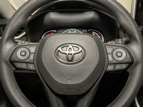 Used 2024 Toyota RAV4 XLE image 19