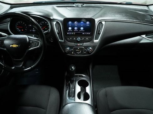 Used 2019 Chevrolet Malibu RS w/ LPO, Convenience Package 1 image 14