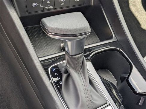 Used 2025 Hyundai Santa Cruz SE image 12