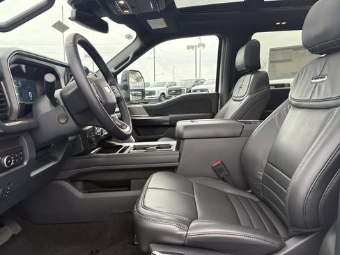 New 2026 Ford F450 Platinum w/ FX4 Off-Road Package image 19