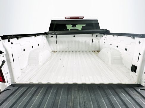 Used 2024 Chevrolet Silverado 1500 LT AWD/4WD image 28