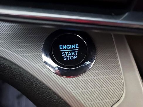 Used 2023 Ford Explorer XLT w/ Equipment Group 202A image 19