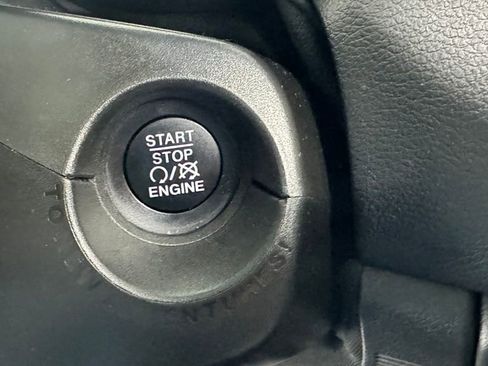 Used 2021 Jeep Renegade Limited w/ Sun & Sound Group AWD/4WD image 23