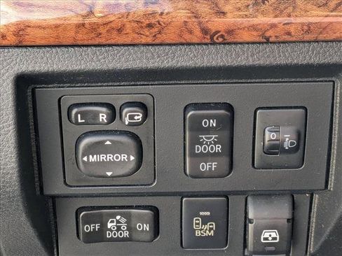 Used 2014 Toyota Tundra 1794 Edition image 12