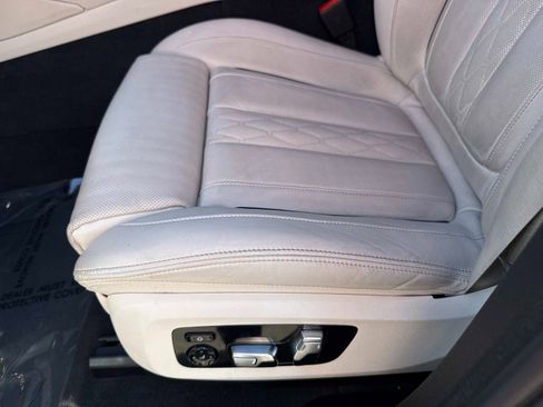 Used 2023 BMW X6 M50i w/ Executive Package image 20