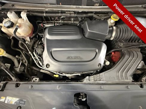 Used 2023 Chrysler Pacifica Touring-L w/ Uconnect Theater Family Group AWD/4WD image 61