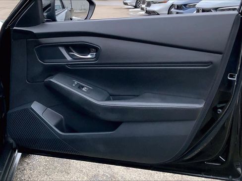 Used 2023 Honda Accord Sport image 23