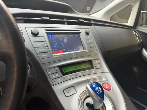 Used 2012 Toyota Prius Four FWD image 18