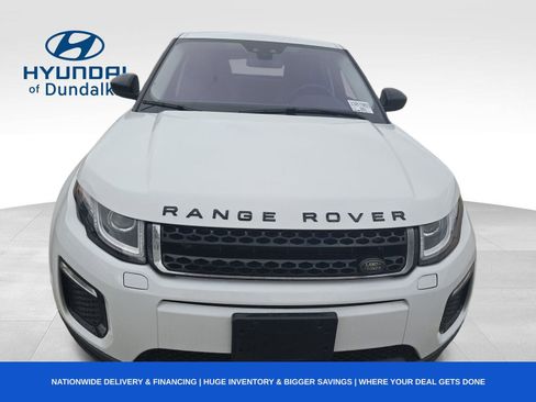 Used 2019 Land Rover Range Rover Evoque SE image 2