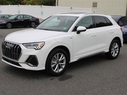 Used 2023 Audi Q3 2.0T Premium image 4