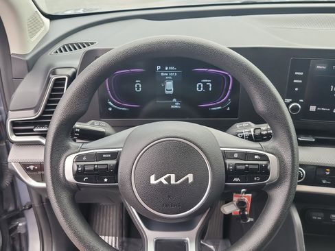 Used 2025 Kia Sportage LX AWD/4WD image 26