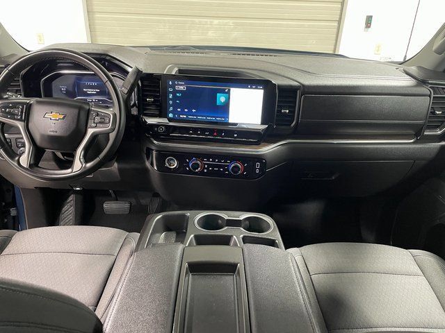 Used 2024 Chevrolet Silverado 1500 LT AWD/4WD image 13