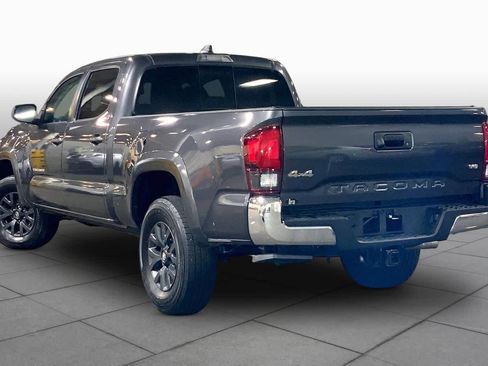 Used 2023 Toyota Tacoma SR5 AWD/4WD image 12