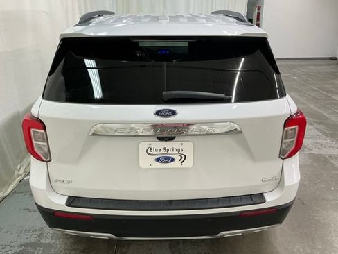 Used 2020 Ford Explorer XLT w/ Equipment Group 202A RWD image 5