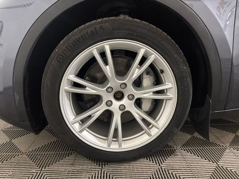 Used 2023 Tesla Model Y Long Range AWD/4WD image 49
