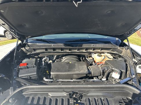 Used 2025 GMC Sierra 1500 SLT image 33