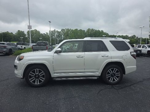 Used 2014 Toyota 4Runner Limited AWD/4WD image 5