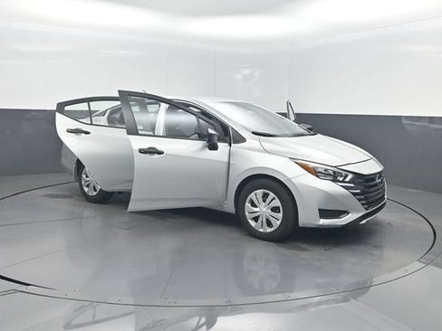 Used 2025 Nissan Versa S w/ Trunk Package FWD image 36