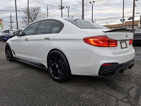 Used 2018 BMW M550i xDrive image 3