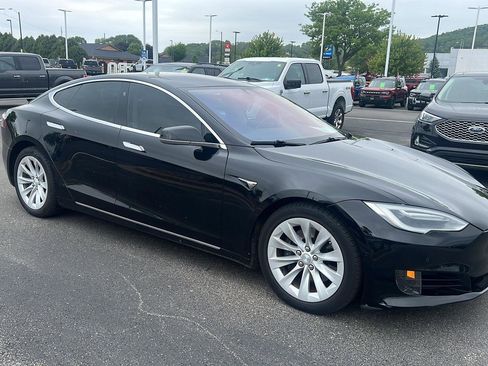 Used 2017 Tesla Model S 75D AWD/4WD image 2