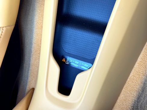 Used 2025 Chevrolet Corvette E-Ray w/ Stealth Interior Trim Package image 28