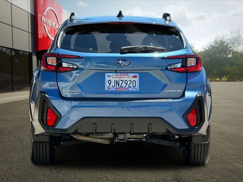 Used 2024 Subaru Crosstrek 2.0i Premium w/ Popular Package #3 AWD/4WD image 8