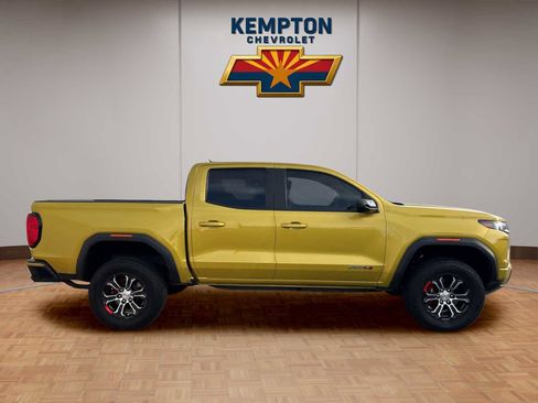 Used 2023 GMC Canyon AT4 w/ AT4 Premium Package AWD/4WD image 7