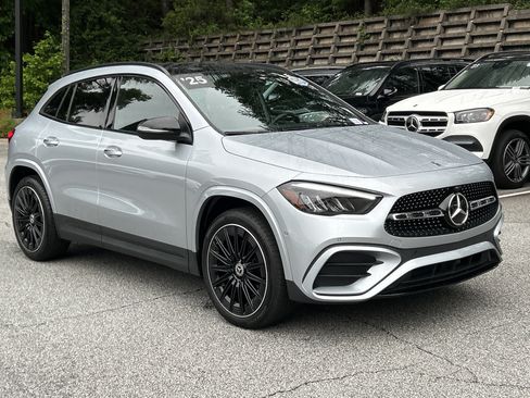 Certified 2025 Mercedes-Benz GLA 250 4MATIC image 4