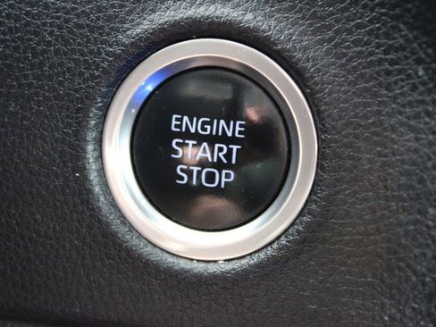 Used 2023 Toyota Tundra SR5 w/ SR5 Convenience Package AWD/4WD image 24