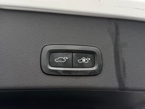 Certified 2023 Volvo C40 P8 Recharge Plus AWD/4WD image 22