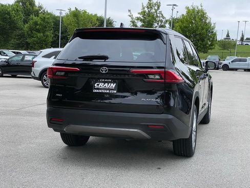 Used 2024 Toyota Grand Highlander AWD image 8