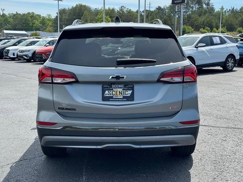 Used 2023 Chevrolet Equinox RS w/ RS Leather Package FWD image 4