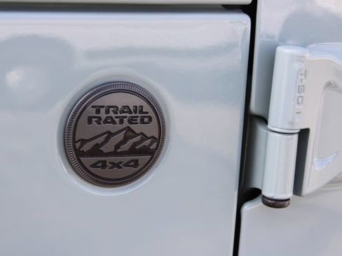 Used 2023 Jeep Wrangler Unlimited Sport AWD/4WD image 9
