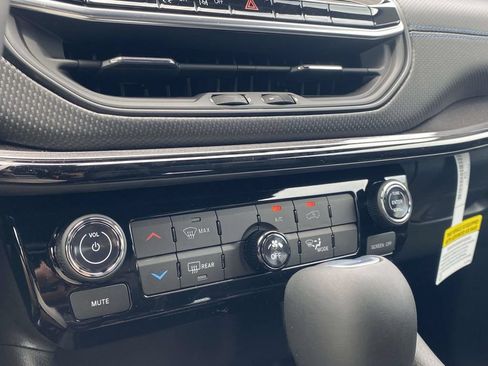 New 2026 Jeep Compass Latitude AWD/4WD image 48