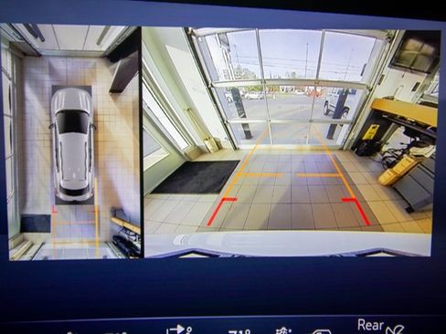 Used 2025 Buick Enclave Preferred w/ LPO, Floor Liner Package image 14