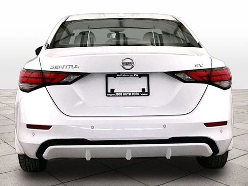 Used 2020 Nissan Sentra SV w/ Trunk Package FWD image 4