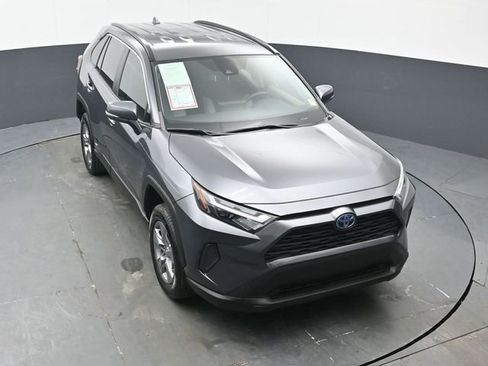 Used 2022 Toyota RAV4 XLE image 45