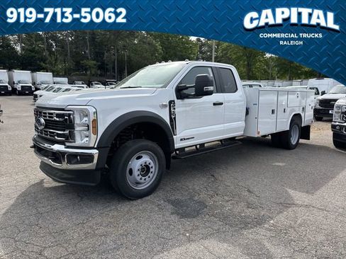 New 2026 Ford F450 XL w/ XL Chrome Package AWD/4WD image 1