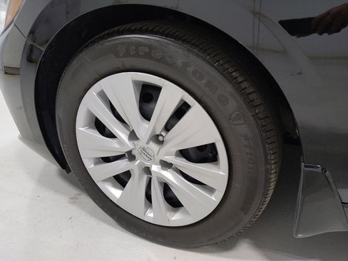 Used 2023 Nissan Sentra S FWD image 31