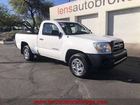 Used 2009 Toyota Tacoma 2WD Regular Cab image 2