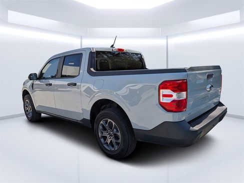 Used 2023 Ford Maverick XLT image 5