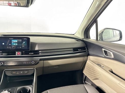 New 2026 Kia Carnival LXS FWD image 27